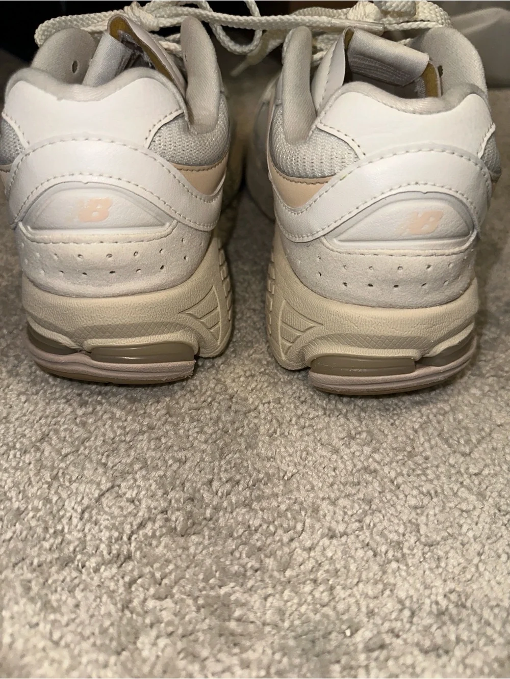 New Balance Kids White & Beige Low-Top Sneakers